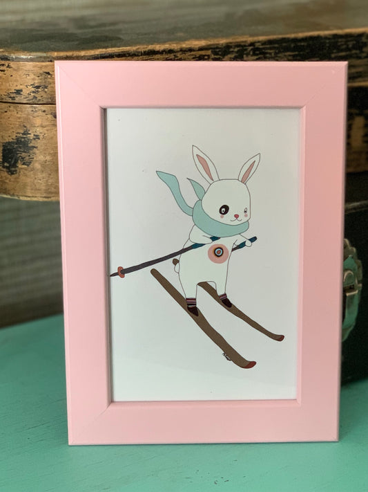 SMALL FRAME Ski Bunny